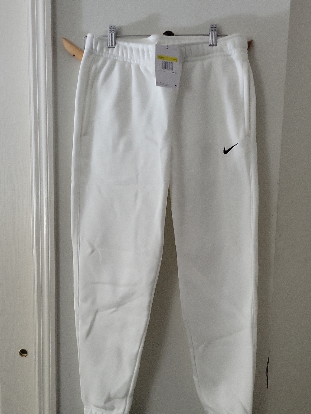 Nike Womens White Fleece Jogger Pants with Black Swoosh Size Small NWT